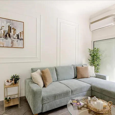 Stylish Near Seafront And Metro With Balcony * Salonicco