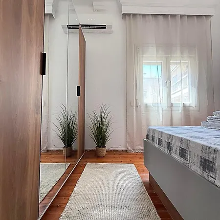 Stylish Near Seafront And Metro With Balcony Appartamento *